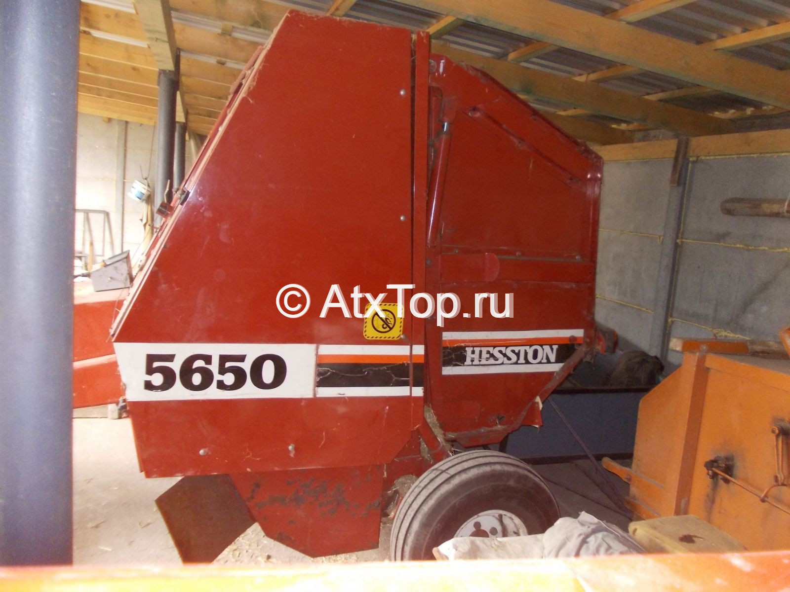 Пресс-подборщик рулонный Hesston 5650
