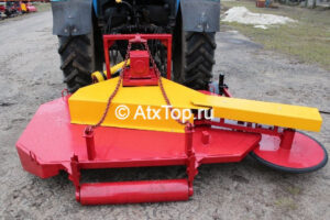 Косилка-измельчитель КРС-2-06 с боковым механизмом