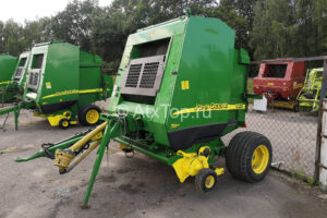 john-deere-582-2-1