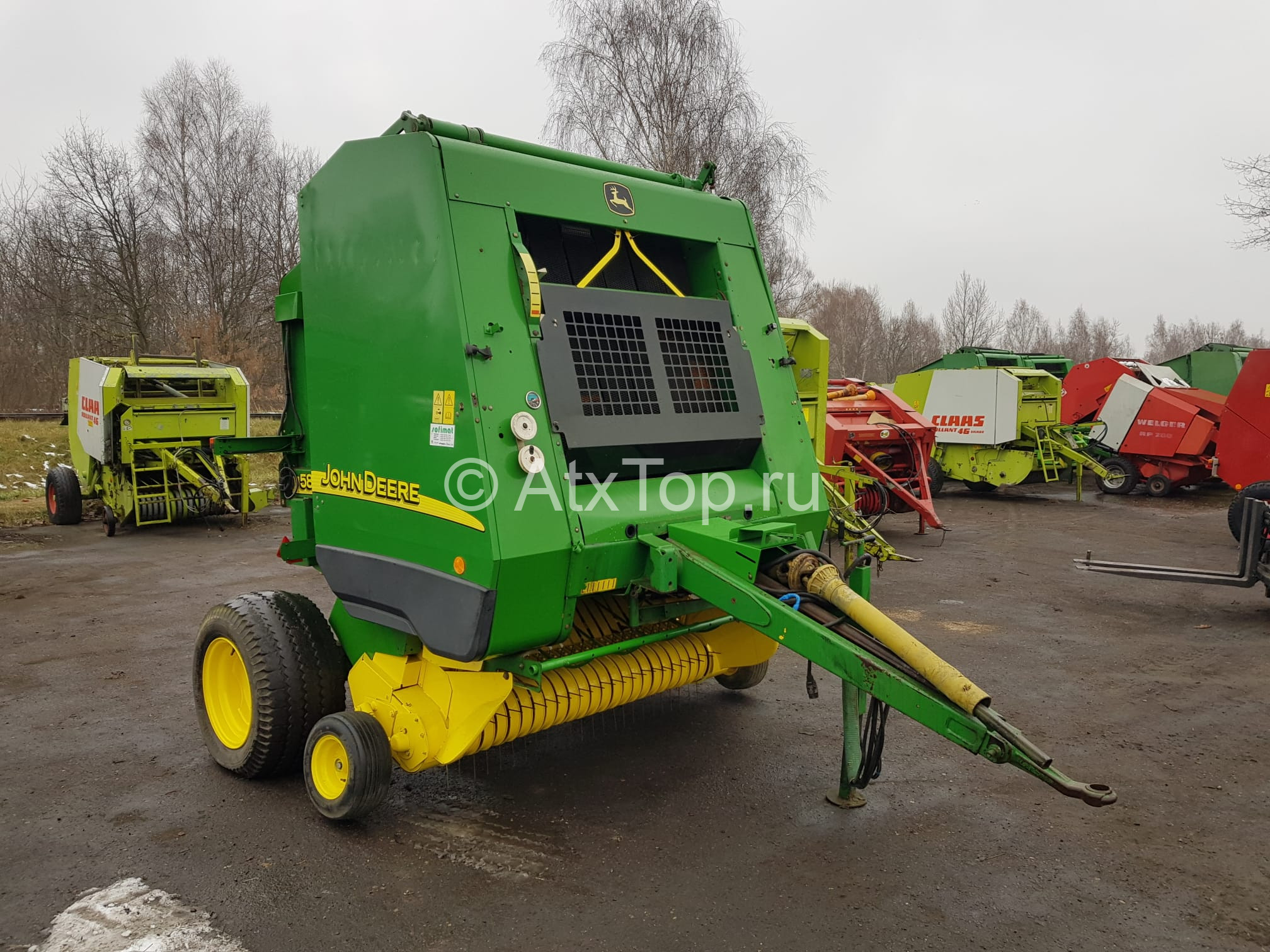 Пресс-подборщик John Deere 582