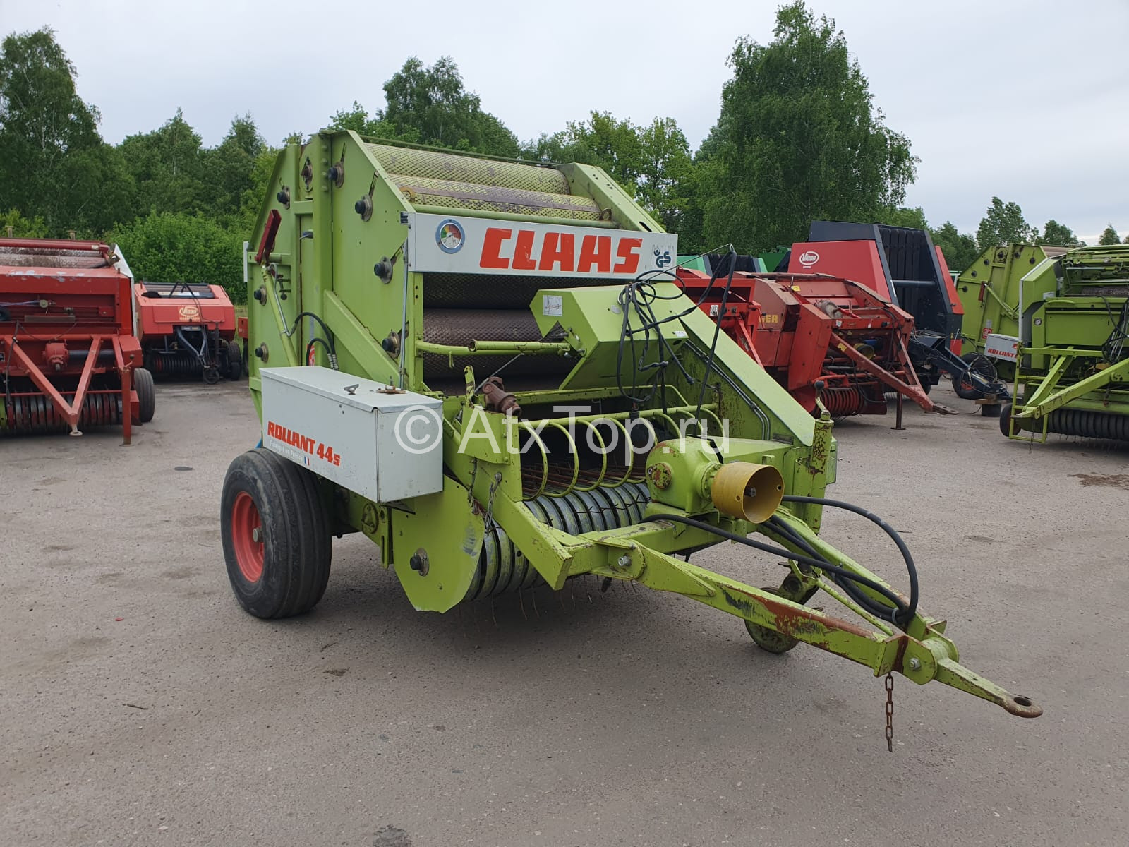 Пресс-подборщик Claas Rollant 44