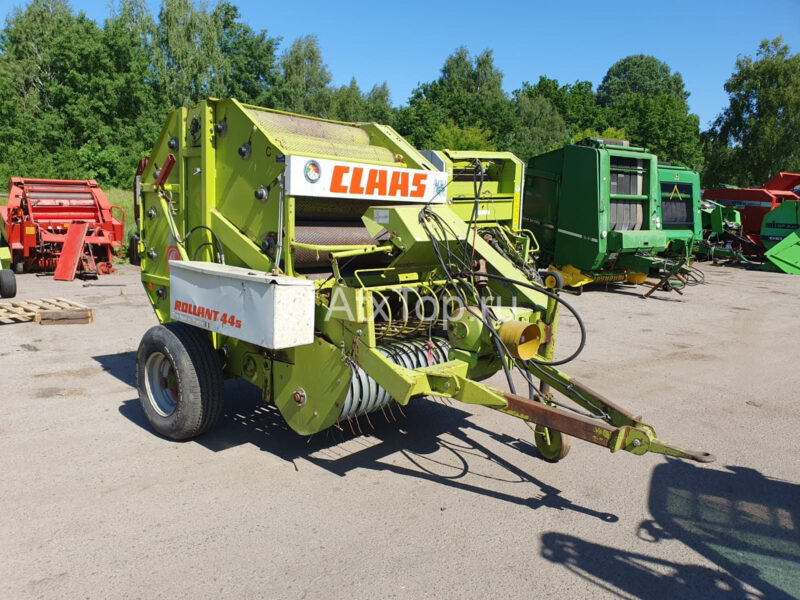 claas-rollant-44-2-11