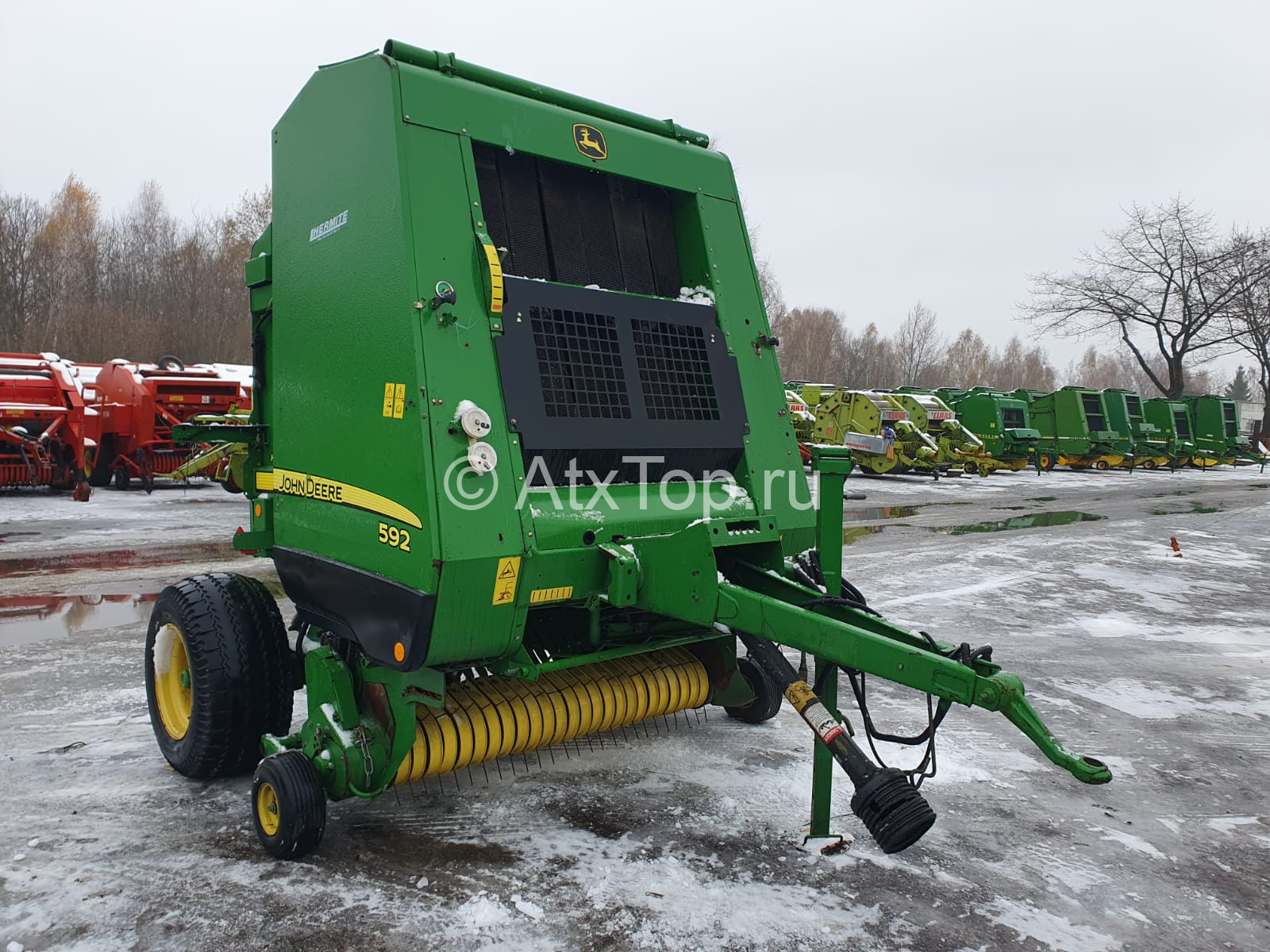 John Deere 592