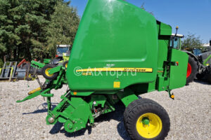 John Deere 854