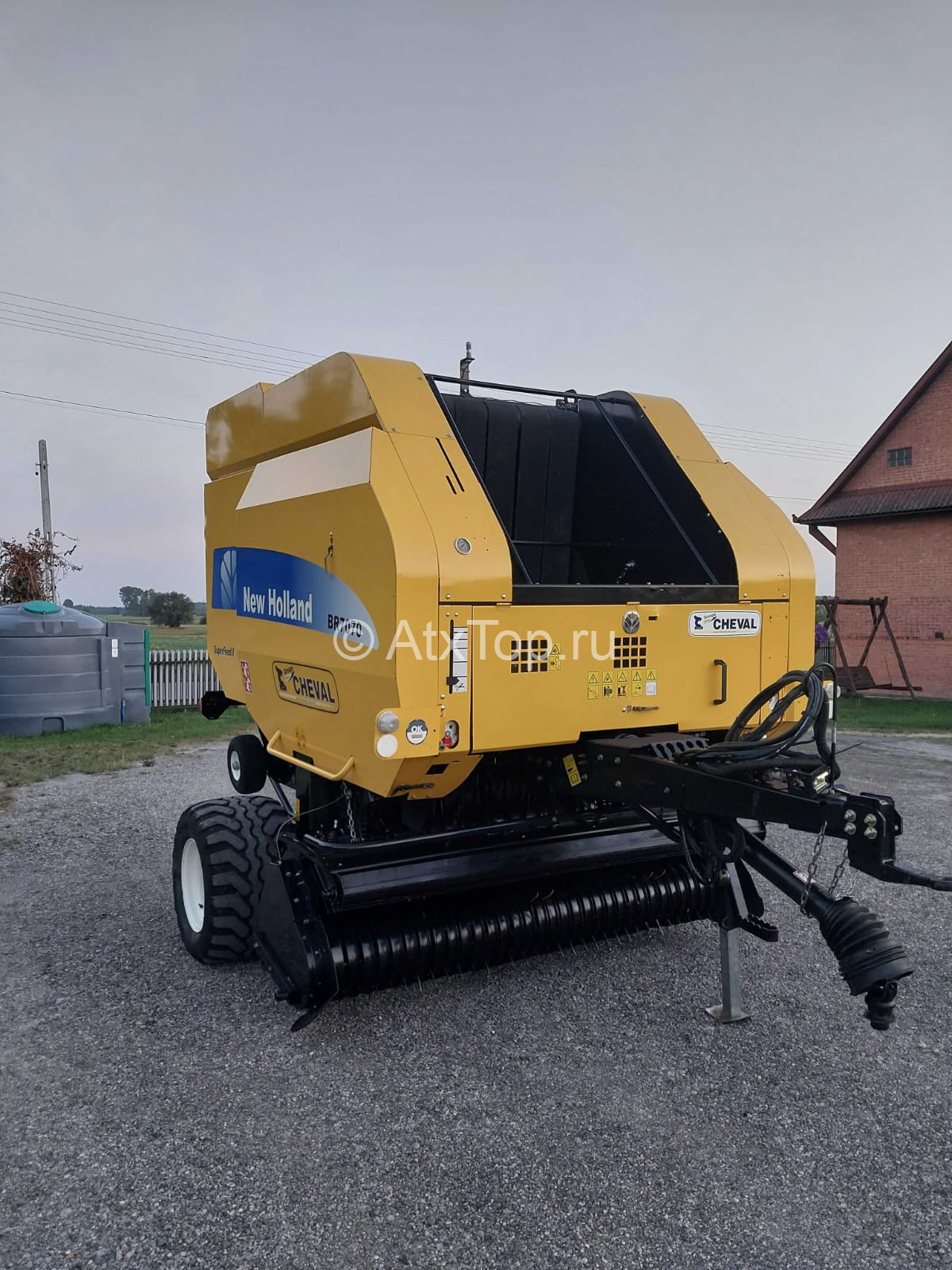 New Holland BR 7070