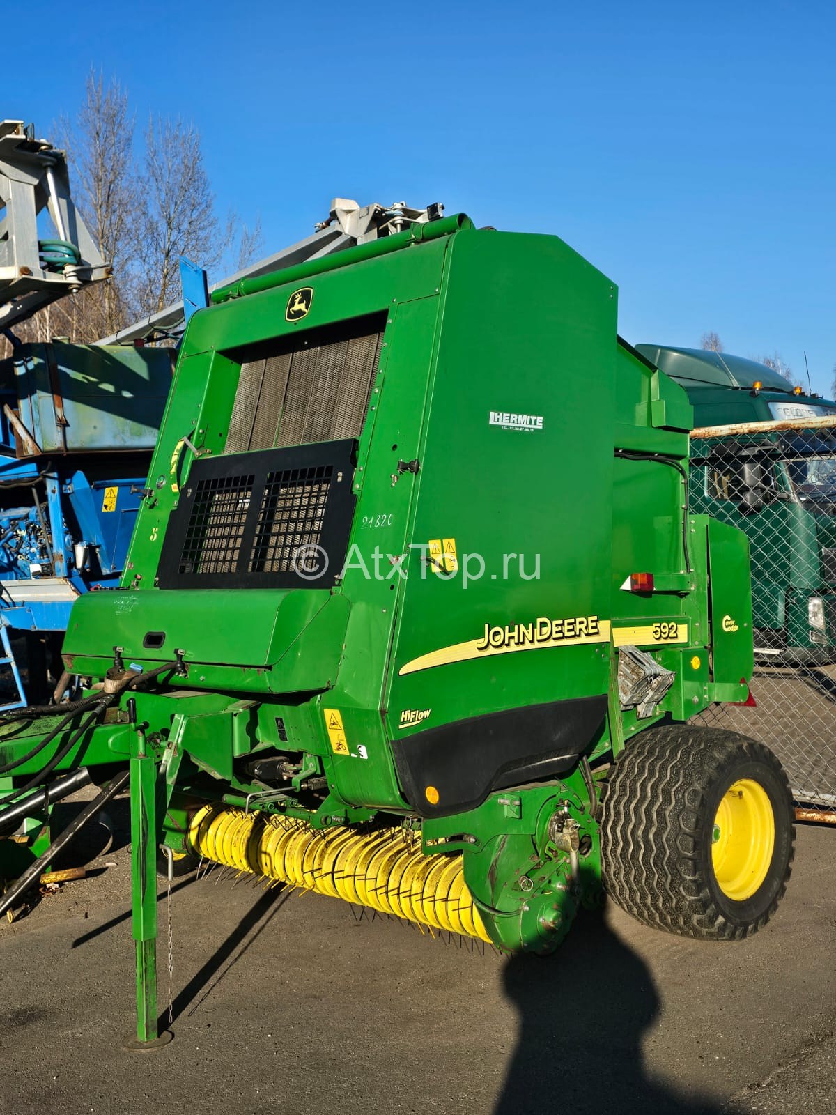 John Deere 592