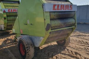 Claas Rollant 44