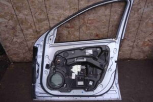 Изображение товара 99940 - 00099940 dver perednyaya pravaya Ford Transit Connect 2