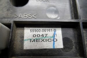 Изображение товара 3109w40248 - 3109w40248 pereklyuchatel otopitelya Subaru Tribeca 1