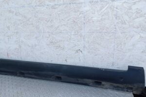 Изображение товара 216555 - 00216555 porog plastikovyj pravyj Volvo S40 2
