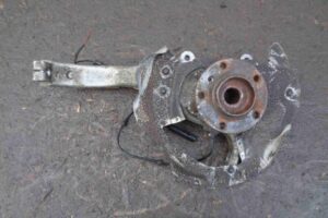 Изображение товара 213 - 00000213 kulak povorotnyj levyj 