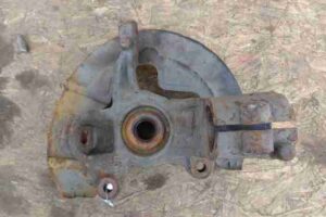 Изображение товара 994 - 00000994 kulak povorotnyj levyj Volvo 440