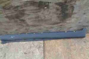 Изображение товара 1509 - 00001509 porog plastikovyj levyj Volvo V50