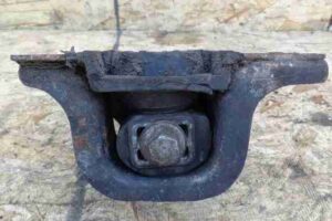 Изображение товара 1863 - 00001863 podushka krepleniya dvigatelya 1