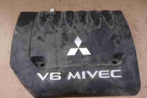 Изображение товара 3323 - 00003323 kryshka dvigatelya dekorativnaya 