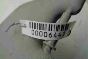 Изображение товара 6441 - 00006441 kozyrek solntsezaschitnyj Peugeot 306 1