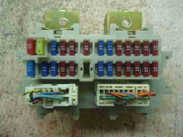 Изображение товара 6810 - 00006810 blok predokhranitelej SAAB 9 3