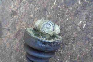 Изображение товара 6964 - 00006964 poluos perednyaya levaya Toyota Hiace 2