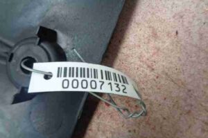 Изображение товара 7132 - 00007132 kryshka dvigatelya dekorativnaya 2