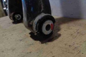 Изображение товара 7152 - 00007152 rychag zadnij levyj Audi Q7