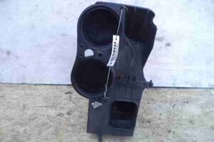 Изображение товара 8202 - 00008202 korpus vozdushnogo filtra Chevrolet Lumina 3