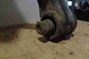 Изображение товара 8445 - 00008445 rychag zadnij levyj verkhnij Isuzu Rodeo 2