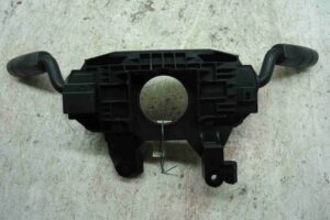 Изображение товара 8501 - 00008501 pereklyuchatel podrulevoj (strekoza) Audi A4 2