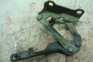 Изображение товара 9483 - 00009483 petlya kapota pravaya SAAB 9 3