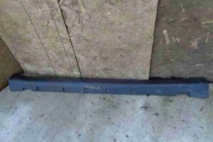 Изображение товара 10270 - 00010270 porog plastikovyj pravyj Pontiac Vibe 1