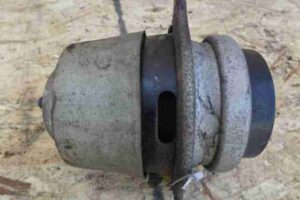 Изображение товара 10354 - 00010354 podushka krepleniya dvigatelya 