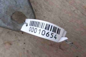 Изображение товара 10654 - 00010654 petlya kryshki bagazhnika 3