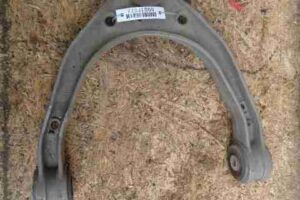 Изображение товара 17022 - 00017022 rychag perednij pravyj verkhnij Toyota Corolla Matrix