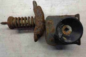 Изображение товара 17519 - 00017519 mekhanizm podema zapasnogo kolesa Renault Laguna 1