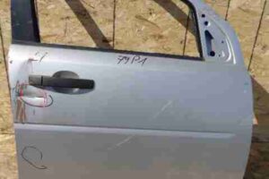 Изображение товара 17894 - 00017894 dver perednyaya pravaya Audi A8