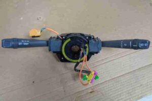 Изображение товара 18431 - 00018431 pereklyuchatel podrulevoj (strekoza) 