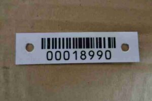 Изображение товара 18990 - 00018990 petlya kapota pravaya Volvo XC70 2