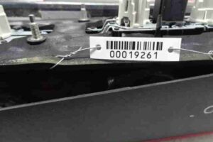 Изображение товара 19261 - 00019261 fonar kryla pravyj Volvo XC70 2