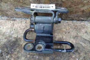 Изображение товара 19648 - 00019648 petlya dveri perednyaya Toyota Carina E