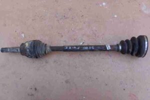 Изображение товара 19915 - 00019915 poluos perednyaya levaya Renault Sandero