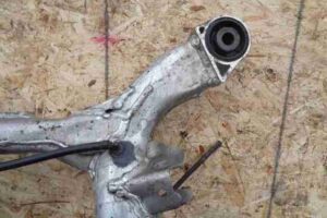 Изображение товара 23631 - 00023631 balka zadnyaya Renault Sandero 1