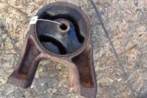 Изображение товара 28514 - 00028514 podushka krepleniya dvigatelya 