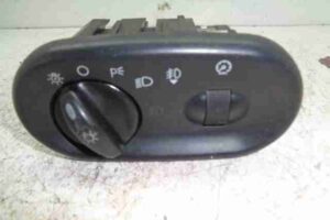 Изображение товара 28628 - 00028628 pereklyuchatel sveta Hyundai i40