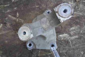 Изображение товара 28819 - 00028819 kronshtejn perednej balki Renault Sandero