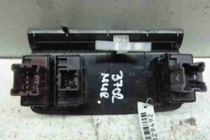 Изображение товара 29492 - 00029492 knopka salona Lexus LS 1