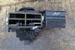 Изображение товара 30393 - 00030393 korpus otopitelya 