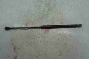 Изображение товара 30665 - 00030665 amortizator kryshki bagazhnika Lexus LS