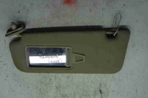 Изображение товара 31241 - 00031241 kozyrek solntsezaschitnyj Audi TT