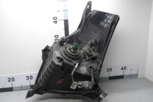 Изображение товара 32252 - 00032252 fara pravaya Pontiac Vibe 2
