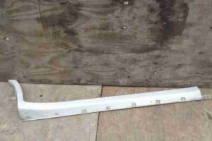 Изображение товара 33094 - 00033094 porog plastikovyj pravyj BMW 3 Series