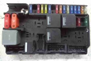 Изображение товара 33353 - 00033353 blok predokhranitelej Audi Q7